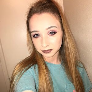 Meet your Posher, Traci